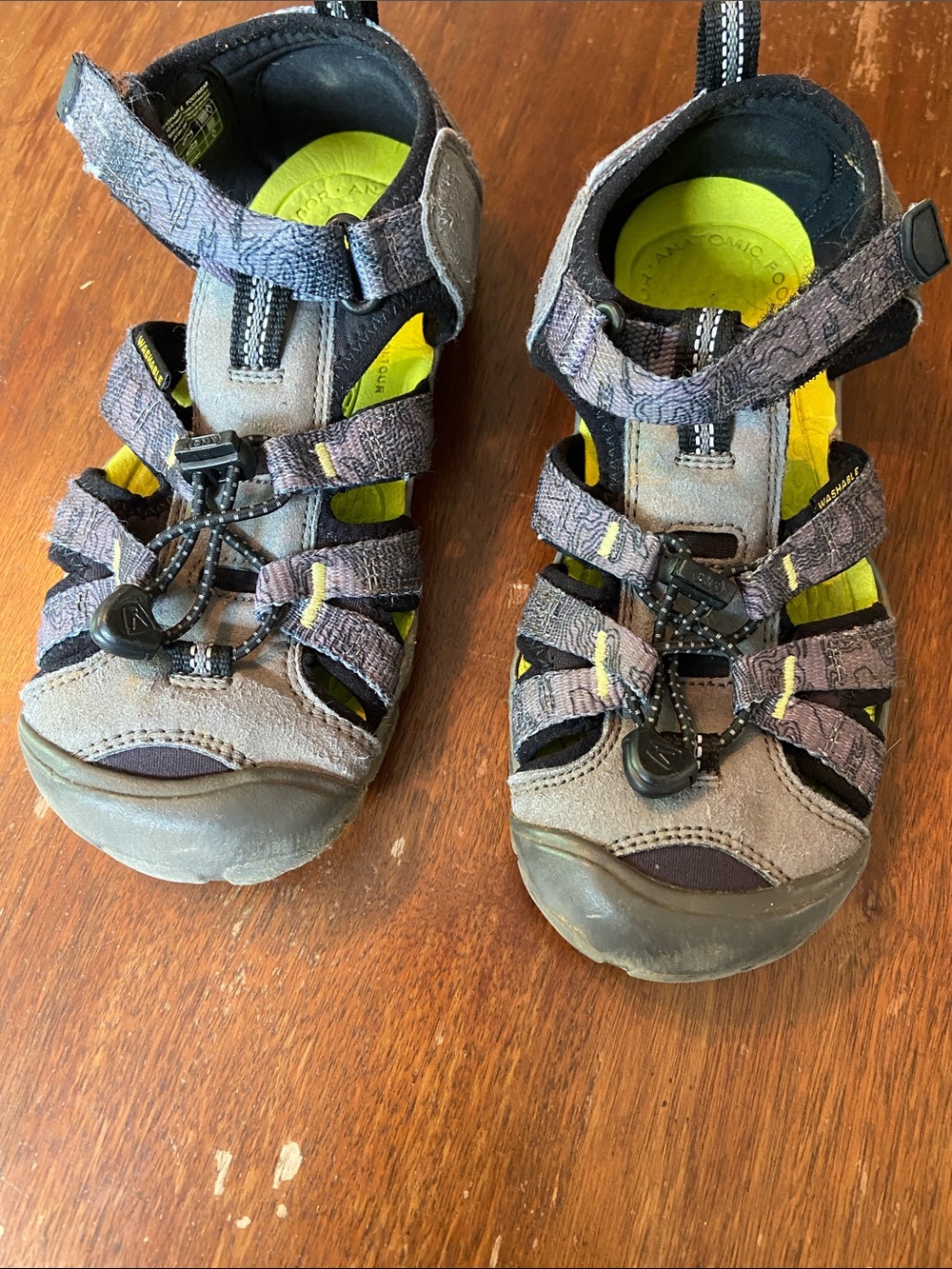 Keen Kids Seacaml Sandals size youth 2
